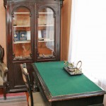 Книжкова шафа Щорсів Книжкова шафа Щорсів